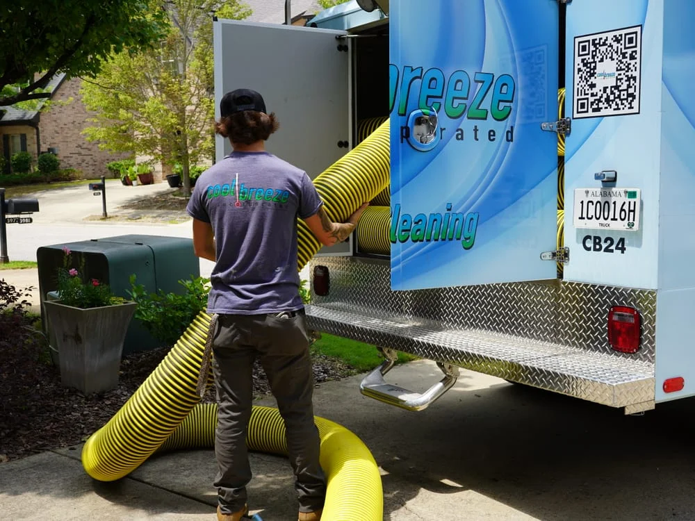 Cool Breeze: Air duct cleaning